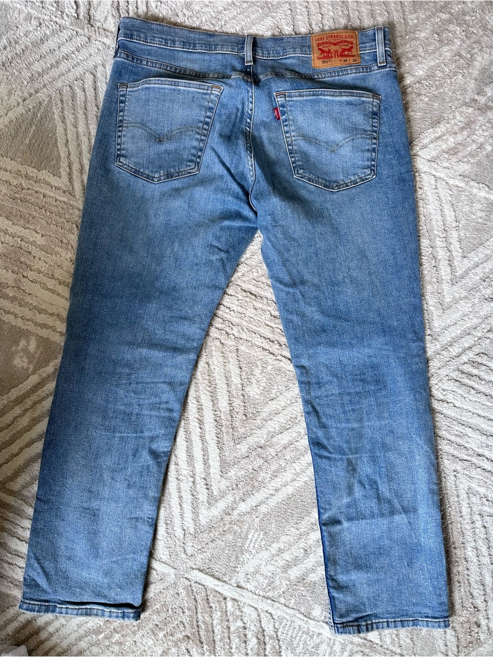 Levi's Men's Light Blue Slim Straight Jeans 👖